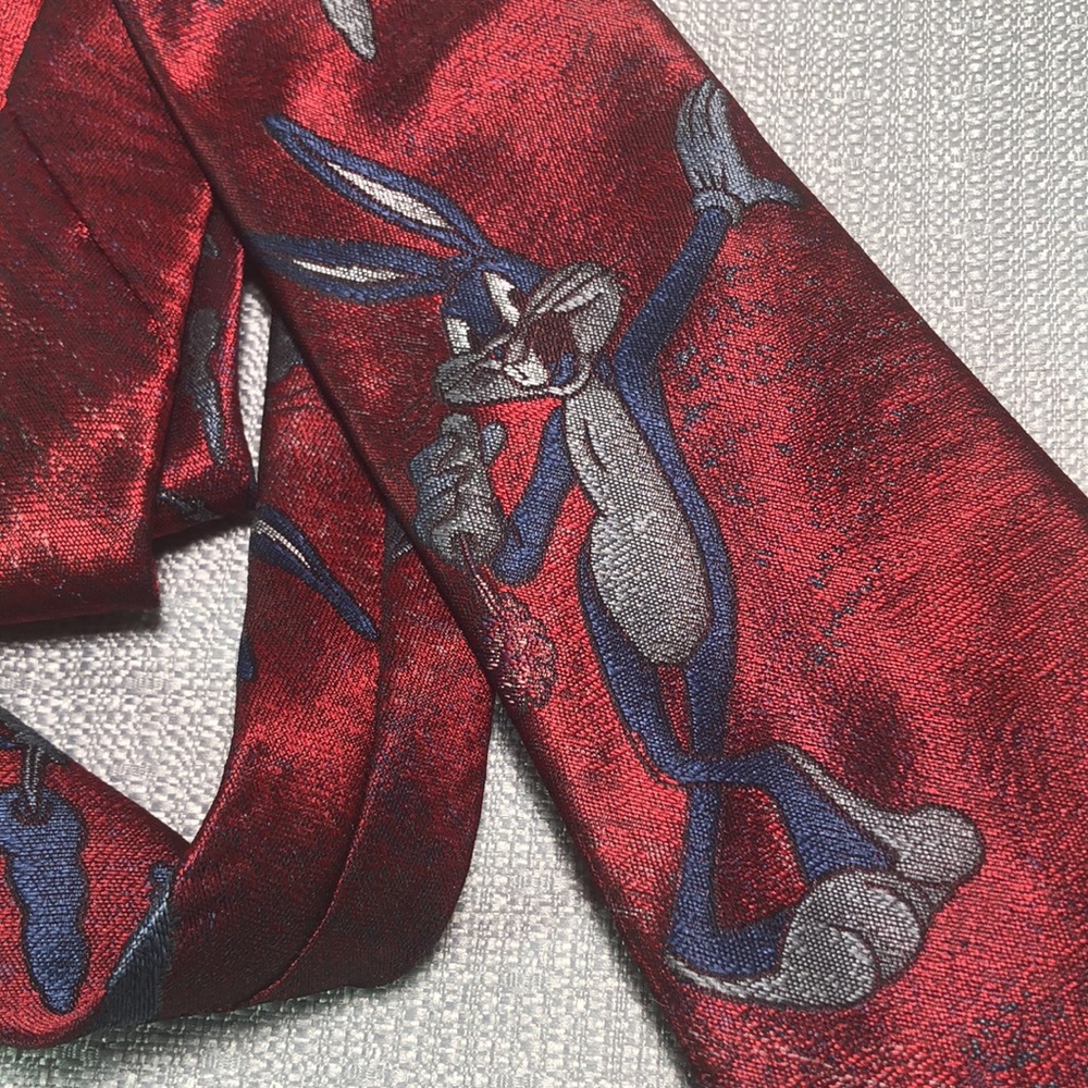 Vintage Looney Tunes Bugs Bunny Neck Tie Red Maroon Blue Silver 90s